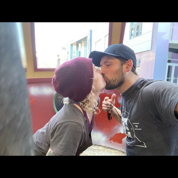 Meet your Posher, Beth and Dustin! - Picture 1 of 1